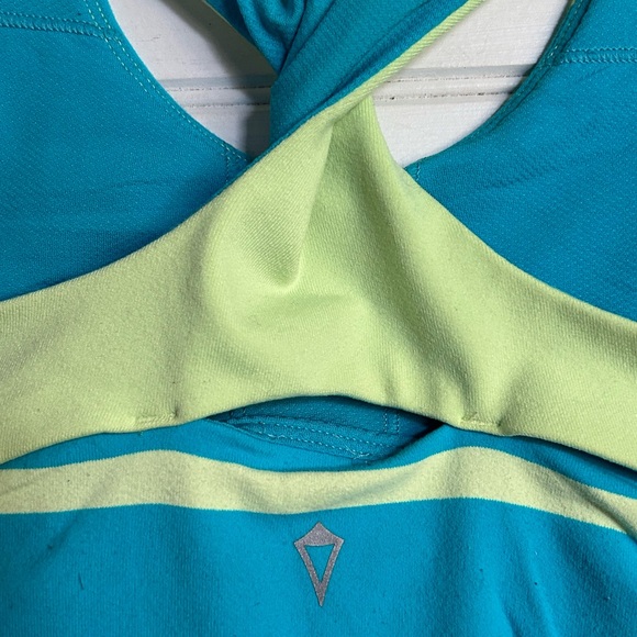 IVIVVA girls size 10 tank top in excellent condition - Picture 4 of 4